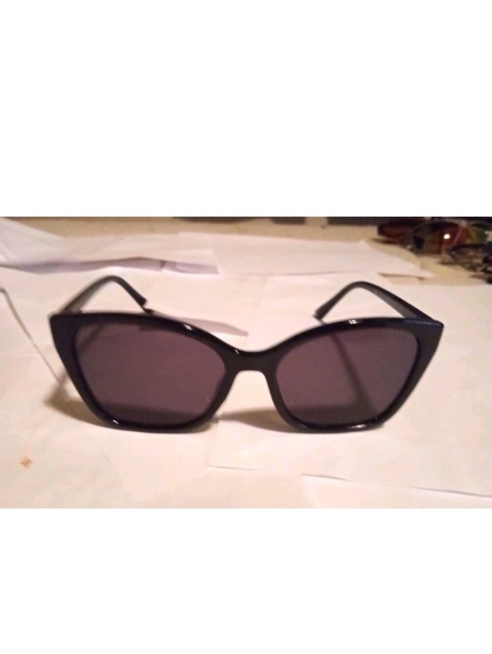 H&M Women's Cat Eye Sunglasses Black Plastic Frame Gray Tinted Lenses UV400